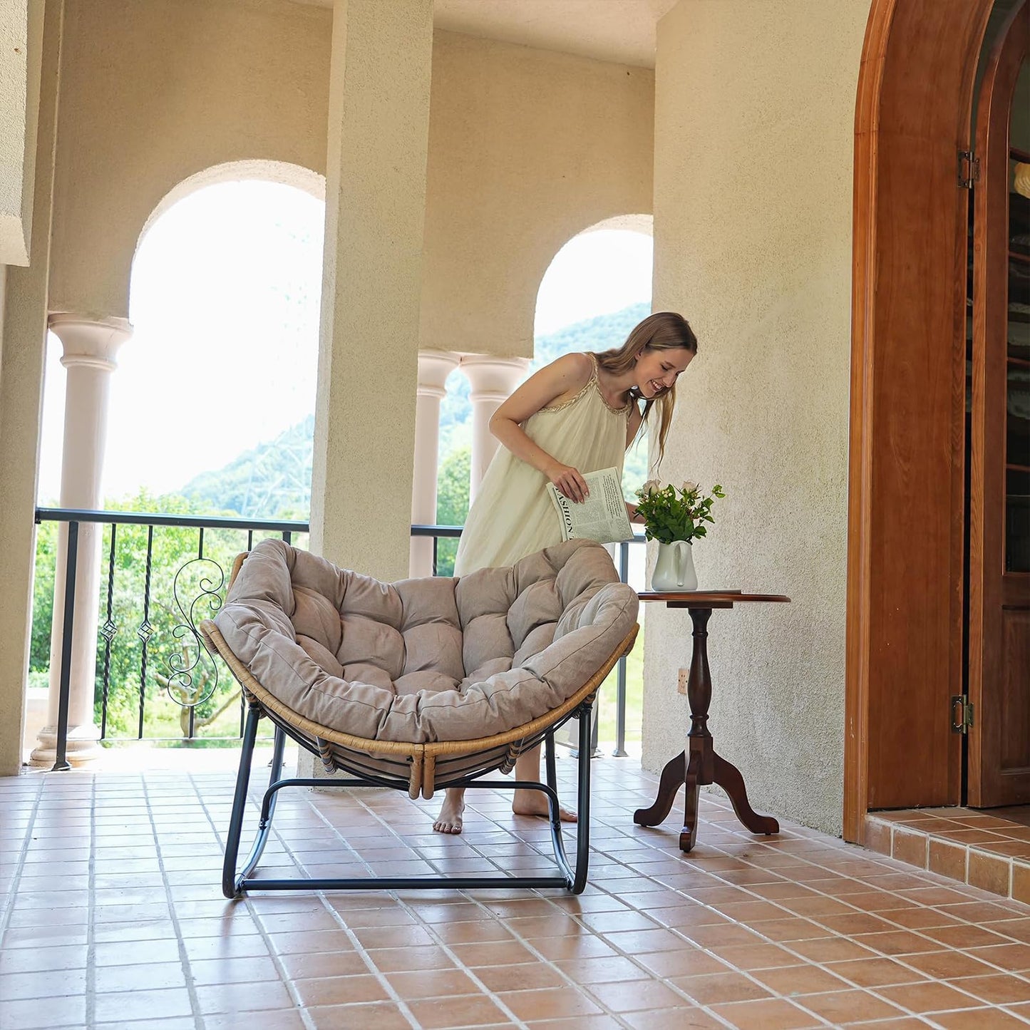 SWITTE Outdoor Rocking Chair, Patio Egg Rocking Chair, Indoor Papasan Chair, Rattan Wicker Lounge Chair, Modern Royal Chair for Bedroom, Living Room, Porch, Garden, Lawn-Beige